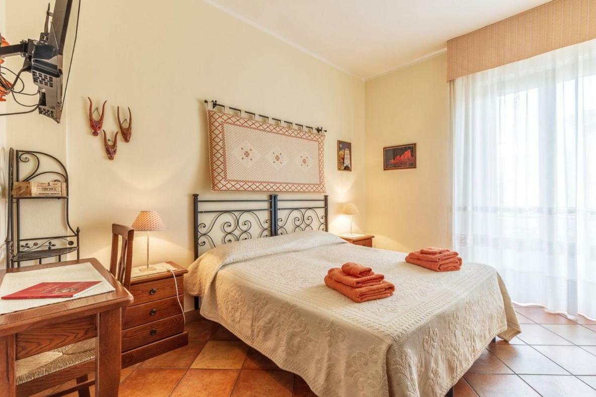 Il Leccio Bed & Breakfast Tortoli Bagian luar foto